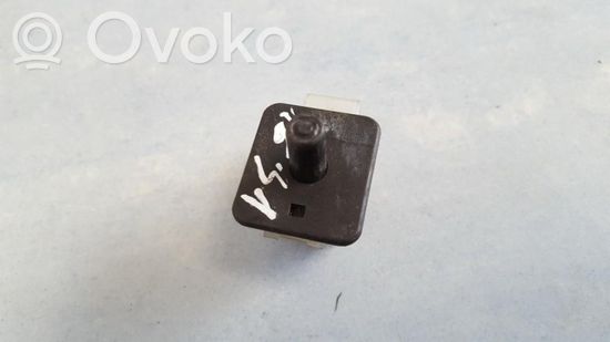 Mercedes-Benz C W202 Front door sensor 2028209410 2028209410