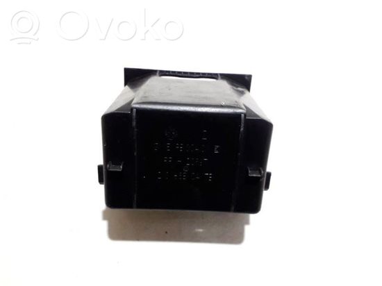 Mercedes-Benz E W210 Car ashtray 2106830475 e 93.004.01 2106830475 e 93.004.01