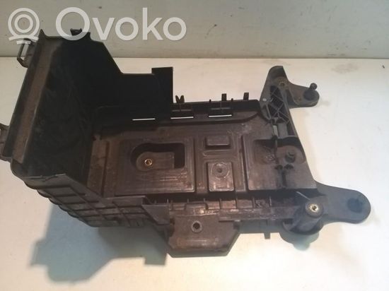 Volkswagen Golf V Battery box tray 1K0915333C 1K0915333C