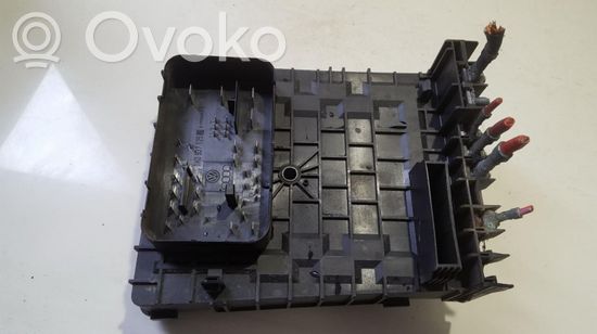 Volkswagen Golf V Fuse box set 1K0937125A 17181281 1K0937125A 17181281