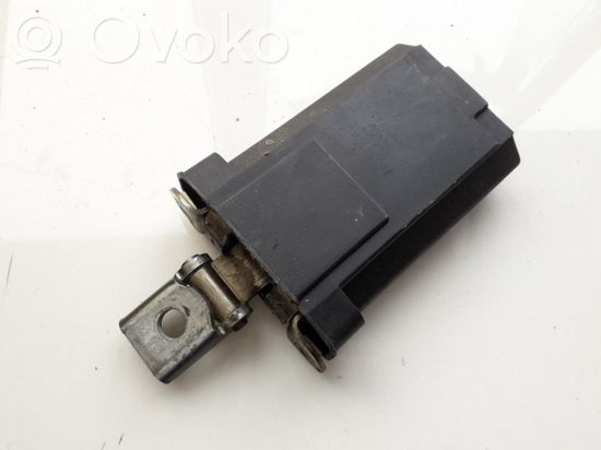Mercedes-Benz C W202 Rear door check strap stopper