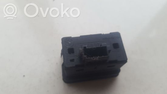 BMW 5 E39 Electric window control switch 8368974 8368974