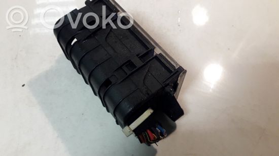 Volkswagen Lupo Fuse box set 6×0937576 6×0937576