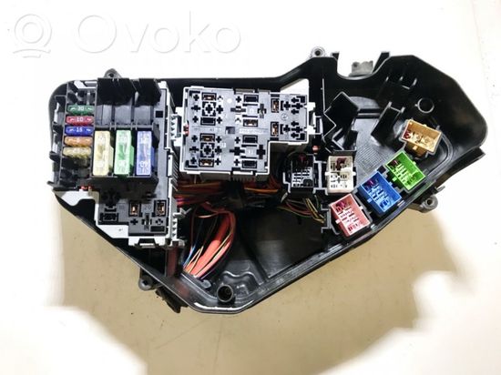 Volkswagen Touareg I Fuse box set 7l6971072d 7l6971072d