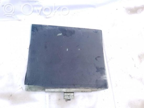 Volkswagen PASSAT B2 Rear door window glass