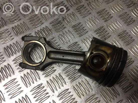 BMW X5 E70 Piston with connecting rod 306d3 306d3