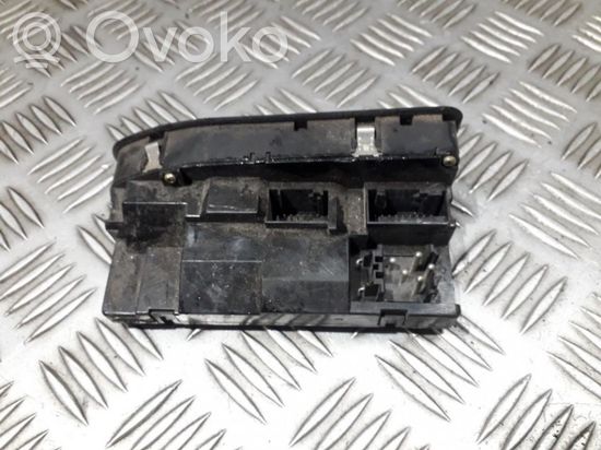BMW 5 E39 Electric window control switch 8368966 8368966