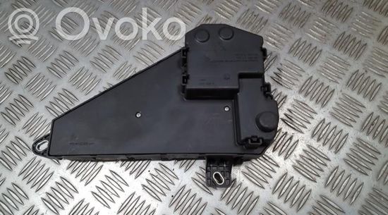 BMW 5 E60 E61 Fuse box set 6906603 6906588-08 690658808 6906588 6906603 6906588-08 690658808 6906588