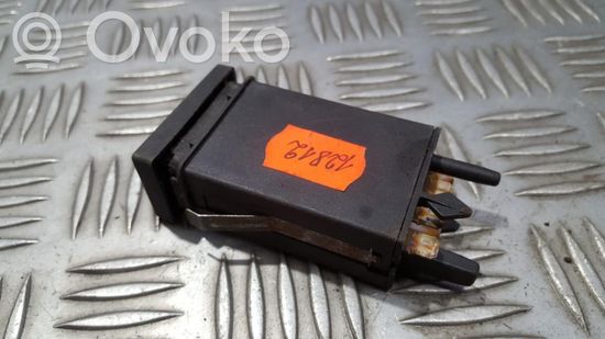Volkswagen PASSAT B3 Windscreen/window heater switch 3B0959621E 3B0959621E