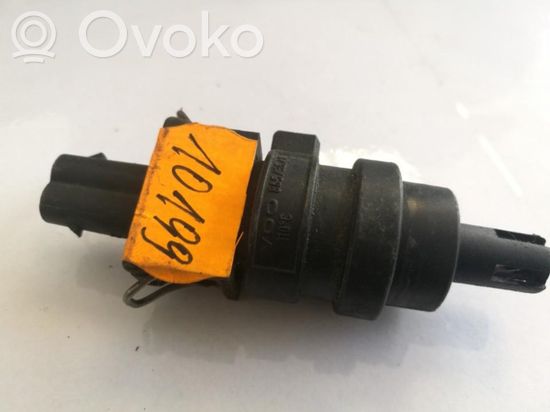 Audi 80 90 S2 B4 Intake air temperature sensor 028906081 028906081