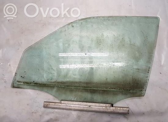 Mercedes-Benz C W202 Front door window glass four-door