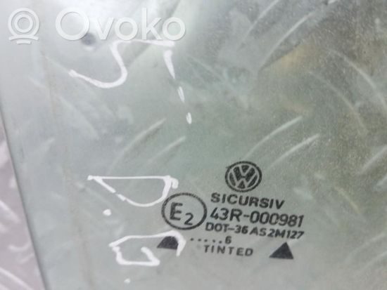 Volkswagen PASSAT B4 Rear door window glass