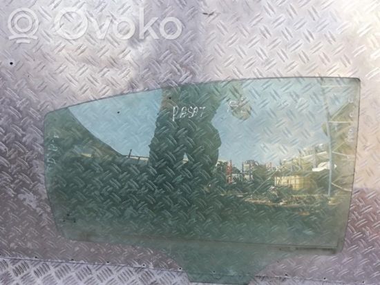 Volkswagen PASSAT B5 Rear door window glass