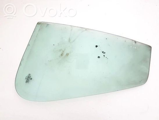 Volkswagen Golf IV Rear vent window glass