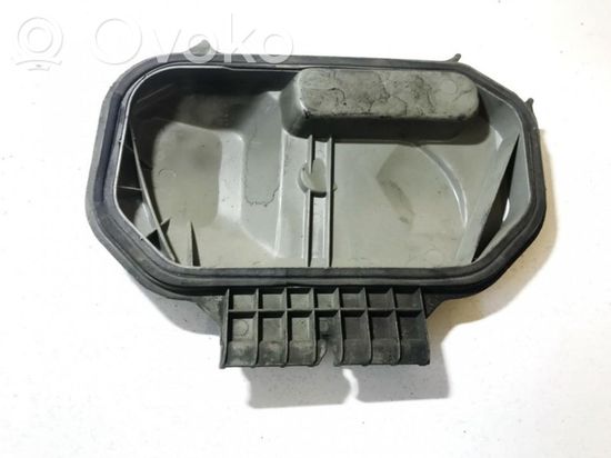 Mercedes-Benz E W124 Headlight/headlamp dust cover 1305239025 1305239025