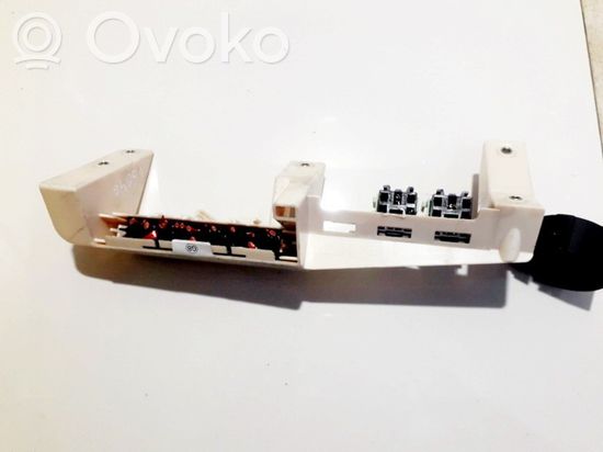 BMW X5 E53 Fuse box set 69376749 61.13-8 383 720 69376749 61.13-8 383 720