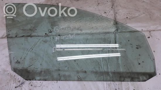 Volkswagen Golf V Front door window glass four-door