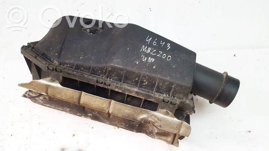 Mercedes-Benz C W203 Air filter box a6110901601 a6110901601