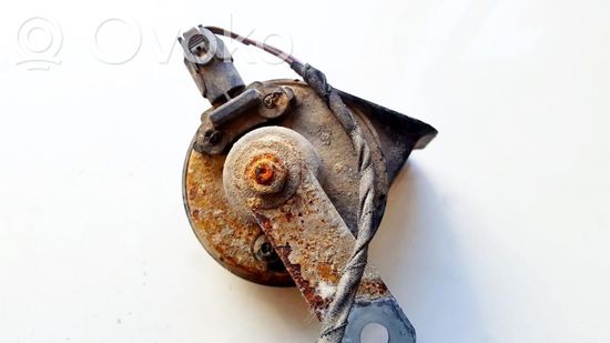 BMW 5 E39 Horn signal e9011157 e9011157
