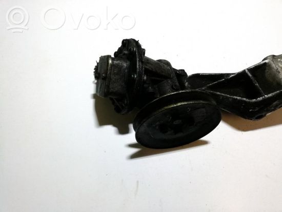 BMW 5 E34 Power steering pump