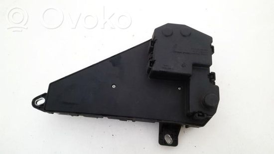 BMW 5 E60 E61 Fuse box set 690658806 6906588-06 518811047 690658806 6906588-06 518811047