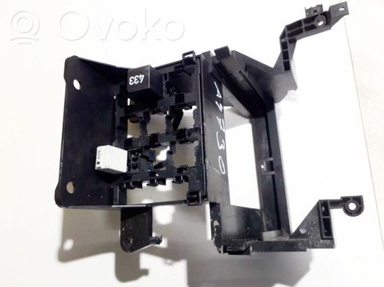 Volkswagen Touran I Fuse box set 1t1937503 1t1937503
