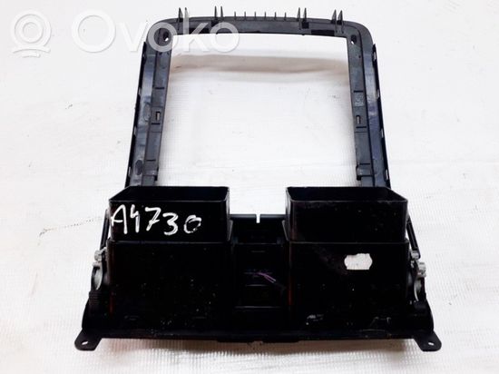 Volkswagen Touran I Dash center air vent grill 1t1819728 25 1030 118 1t1819728 25 1030 118