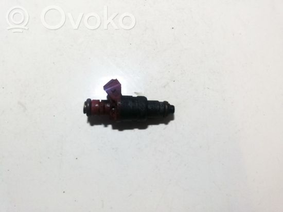 Mercedes-Benz E W210 Fuel injector 0000788523 0000788523