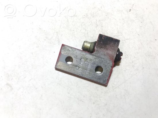 BMW 3 E36 Front door upper hinge 1960307 1960307