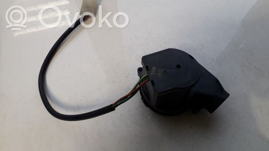 BMW 5 E60 E61 Engine control unit/module fan 0130002831 0130002831