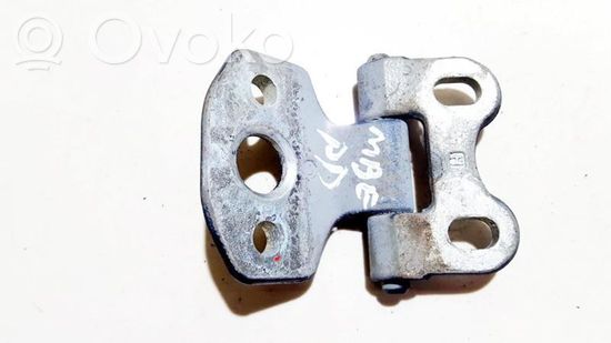 Mercedes-Benz E W210 Front door upper hinge