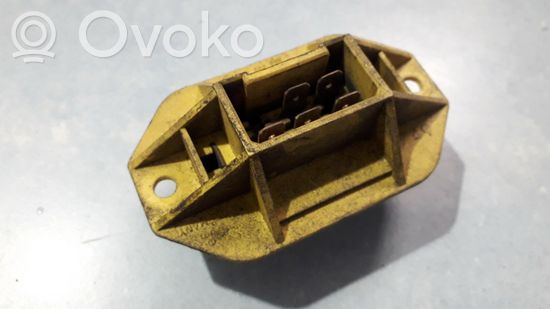 Audi 100 S4 C4 Heater blower motor/fan resistor 443959127 443959127