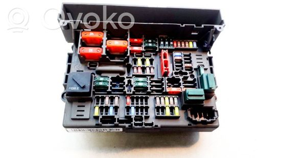 BMW 3 E90 E91 Fuse box set 9119446 10688701 9119446 10688701