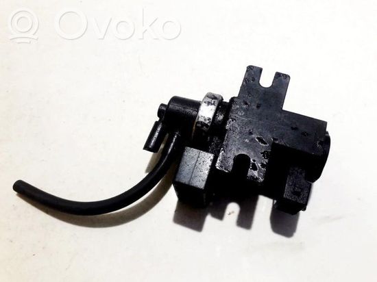 BMW 5 E39 Turbo solenoid valve 72279600 2 247 906 72279600 2 247 906
