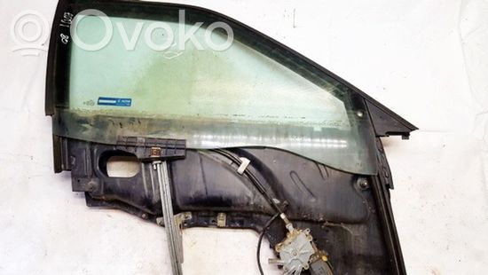 Audi 80 90 S2 B4 Front door window/glass frame
