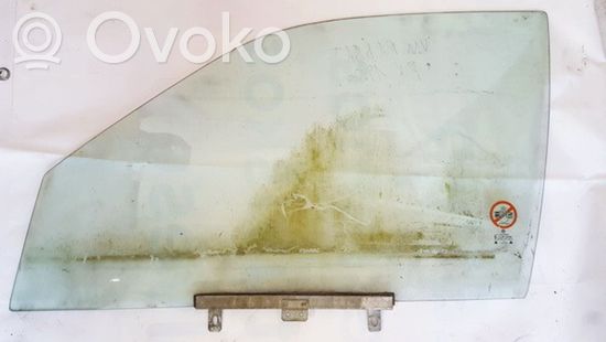 Volkswagen PASSAT B3 Front door window glass four-door