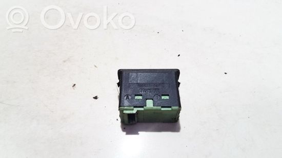 BMW 5 E60 E61 USB socket connector 6986791 61316986791 6986791 61316986791