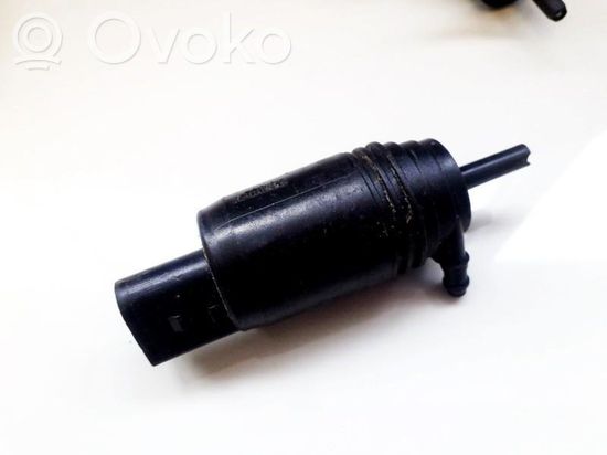 BMW 3 E90 E91 Windscreen/windshield washer pump 67127199567 23 53 76 10 67127199567 23 53 76 10
