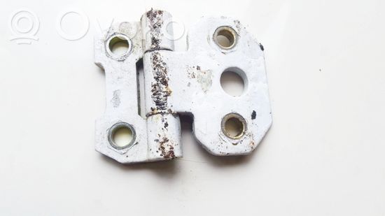 Mercedes-Benz 190 W201 Tailgate/trunk/boot hinge