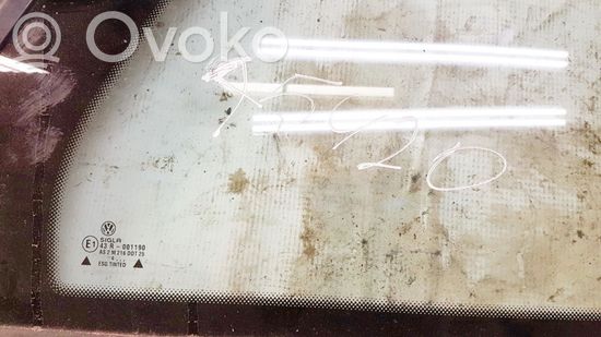 Volkswagen PASSAT B4 Rear side window/glass