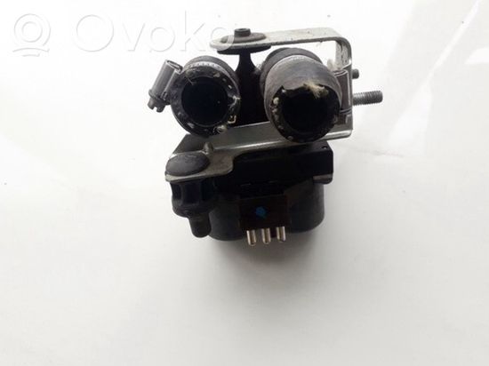 Mercedes-Benz C W202 Coolant heater control valve 0018303484 4950000005 0018303484 4950000005