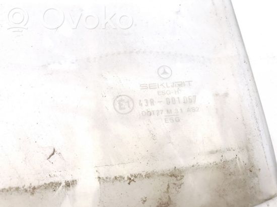 Mercedes-Benz E W124 Rear door window glass