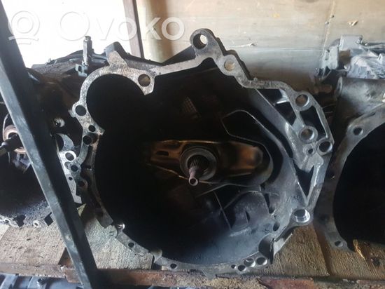 Volkswagen PASSAT B5.5 Manual 5 speed gearbox fhn fhn