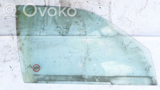 Volkswagen PASSAT B4 Front door window glass four-door