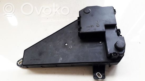 BMW 5 E60 E61 Fuse box set 690661901 6906619-01 9138830-01 518956057 690661901 6906619-01 9138830-01 518956057
