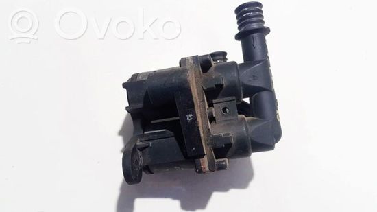 BMW 5 E34 Coolant heater control valve 8391417 1 147 412 042 8391417 1 147 412 042