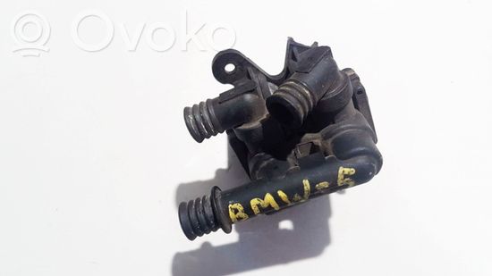 BMW 5 E34 Coolant heater control valve 8391417 1 147 412 042 8391417 1 147 412 042