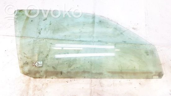 Volkswagen Polo III 6N 6N2 6NF Front door window glass four-door