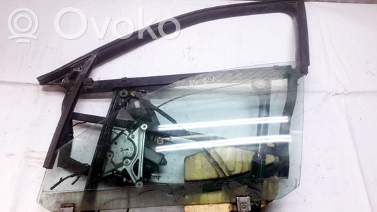 Audi A4 S4 B5 8D Front door window/glass frame 8d0837841 8d0837841