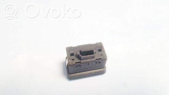 BMW 5 E39 Electric window control switch 8368974 8368974